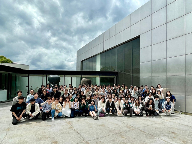 研修旅行　ビジュアルデザイン科　池田20世紀美術館