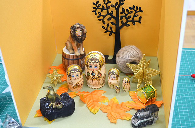 スペースデザイン科「ウィンドウディスプレイ」の制作風景