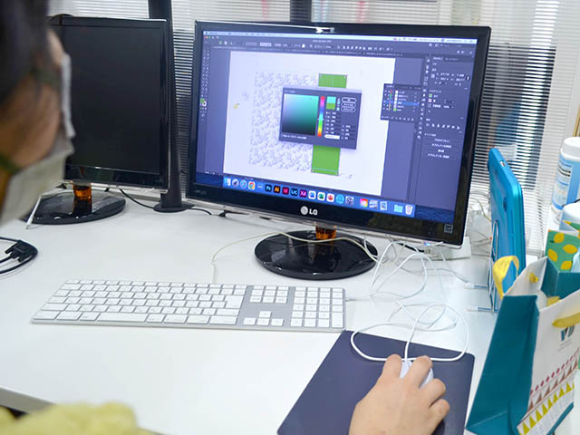 ビジュアルデザイン科「ショップバッグのデザイン」