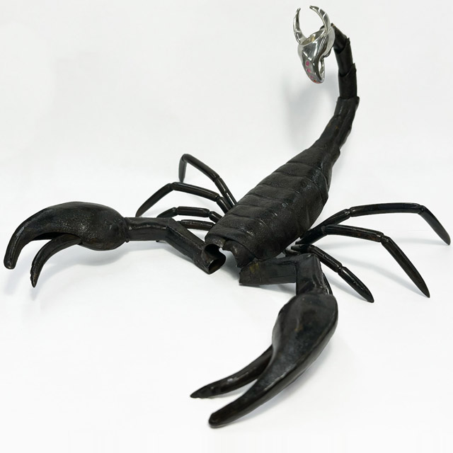 山田 釉子　「銅打出バングル」　