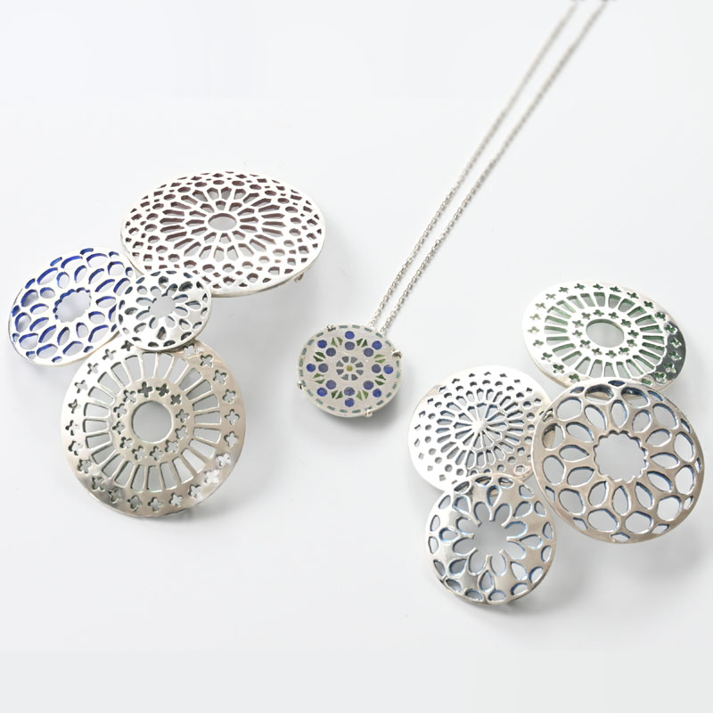 【東京都中小企業団体中央会 会長賞】ジュエリーデザイン科３年生　田村桃子