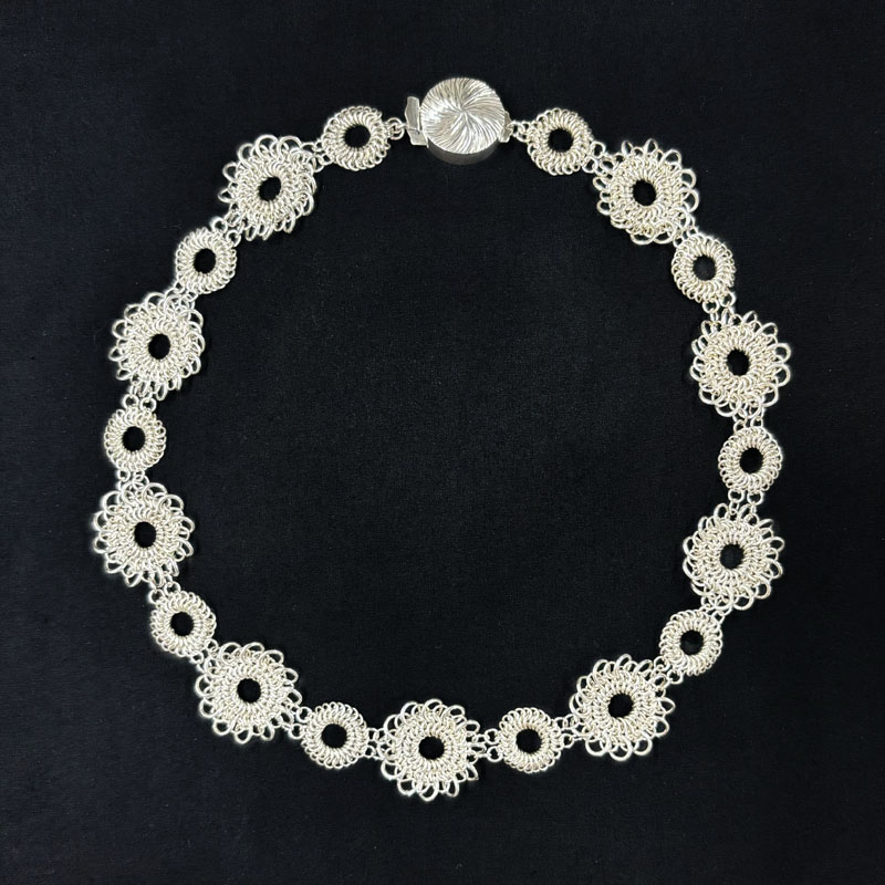 【入選】ジュエリーデザイン科３年生　若松由衣