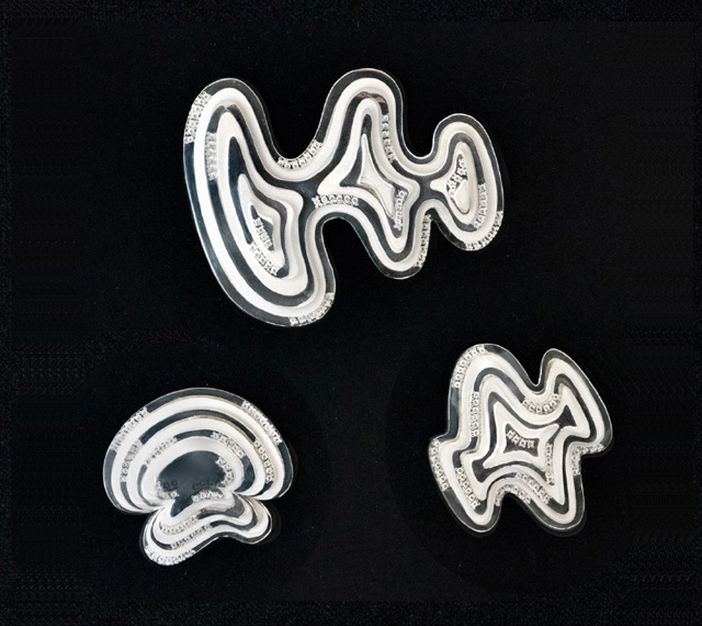 【制作】 ジュエリーデザイン 1年 「strata」 プローチ 花岡 佐妃