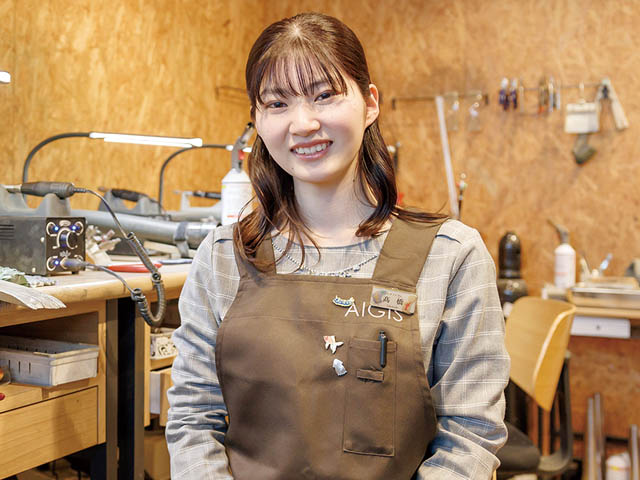 株式会社ジュエルはま（AIGIS表参道） ／ 接客・クラフトマン ：高橋かやの さん