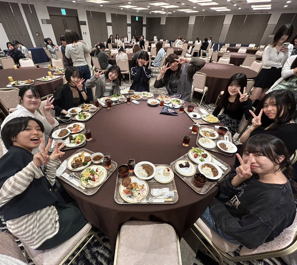 研修旅行に行ってきました！　VD科食事風景