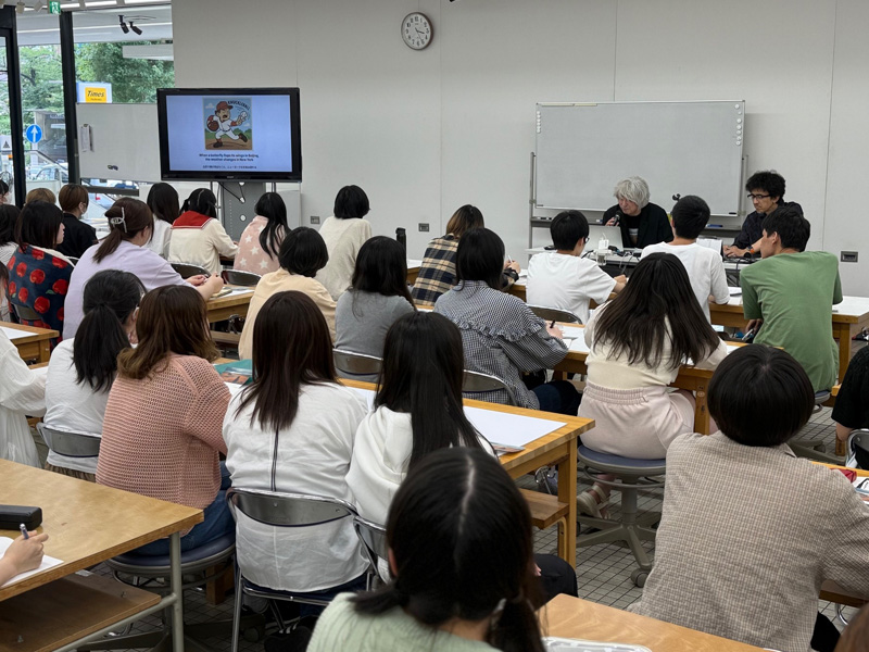 ビジュアルデザイン科講師・平井先生と長谷部先生による特別講義 講義風景