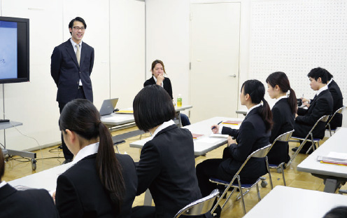 学内企業説明会の様子