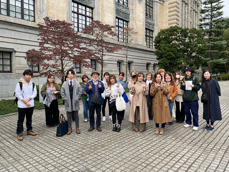 現代建築論の授業で上野公園周辺の建物の見学に行ってきました